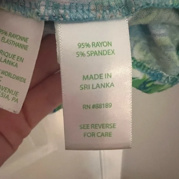 Lilly Pulitzer Teopical Print Sleeveless Top - Picture 4 of 5